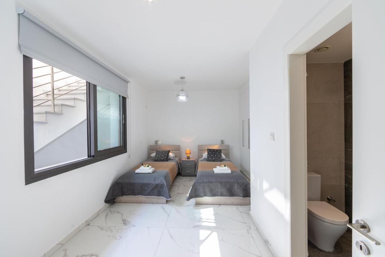 Villa Pleiades Paphos Luaran gambar