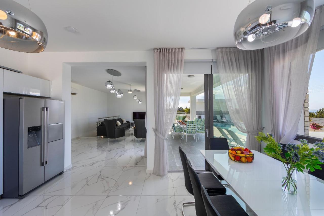 Villa Pleiades Paphos Luaran gambar